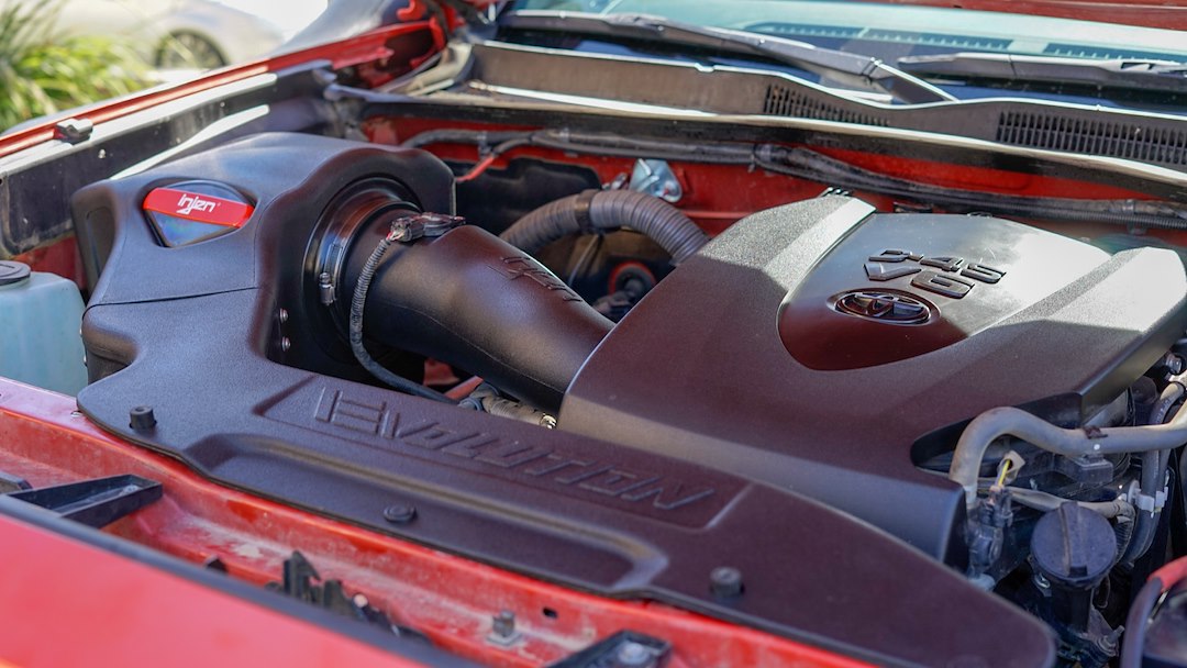 Injen Technology Evo2200 Cold Air Intake||evo2200_P06_01.Jpg||90||i24evo2200||1786963