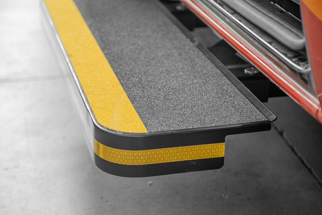 Legend Fleet Lf-U3rs-18 Entry Step||step-Pics-Hi-Res-Close-Up-Step.Jpg||89||lfslfu3rs18||1546187
