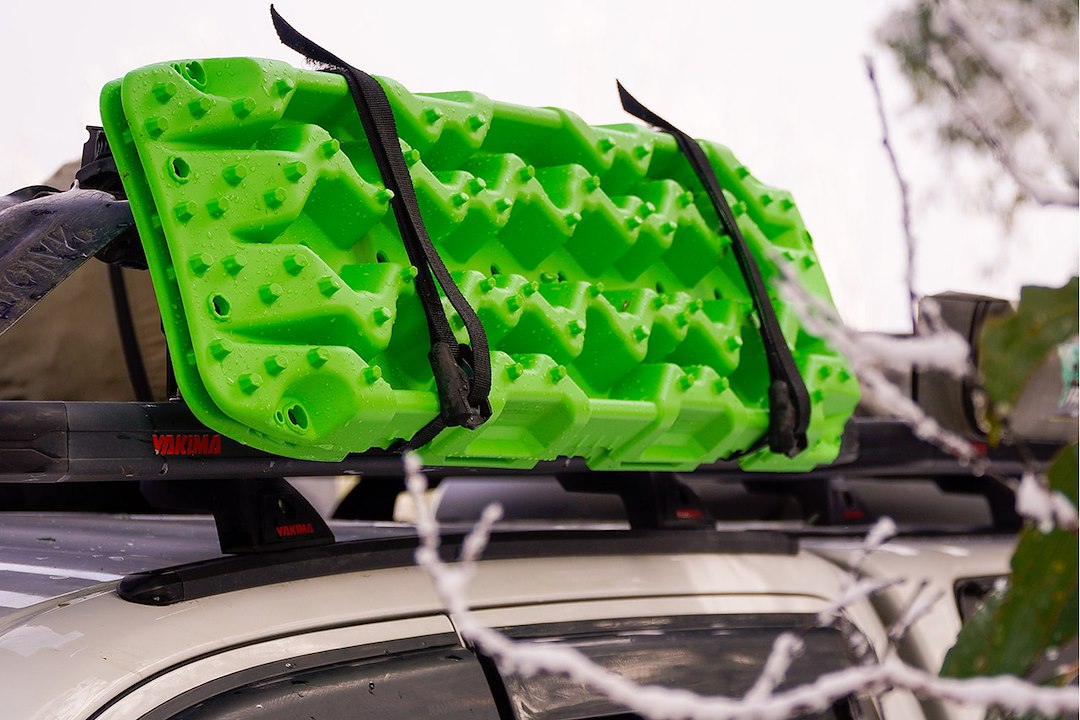 Ironman 4x4 Irecbrdgreen Traction Mat||irecbrdgreen_1.Jpg||86||irnirecbrdgre||1518620