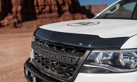Husky Liner 2842113 Bug Shield||hky_Aeroskin_Smoke_18colorado_White_Close_Lifestyle_2842113.Jpg||85||h212842113||1691673