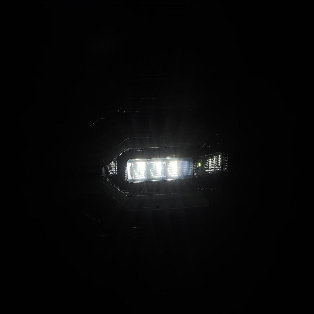 Alpharex Usa 630070 Tail Light Assembly||630070_11.Jpg||95||alp630070||1681685