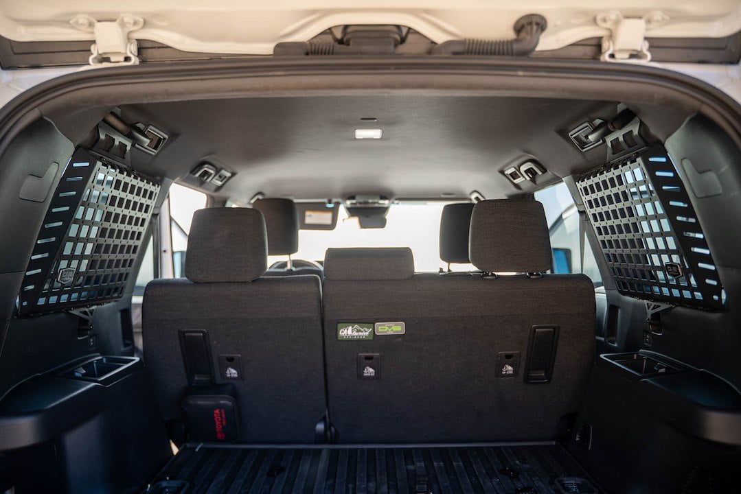 Dv8 Offroad Mpt4-01 Molle Cargo Panel||land-Cruiser-250-Series-Rear-Window-Pocket-Molle-Panels-Installed-4.Jpg||90||dv8mpt401||1687447