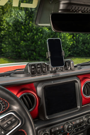 Rugged Ridge 13551.39 Cell Phone Mount||13551_39_Lifestyle06.Jpg||92||o311355139||1568701