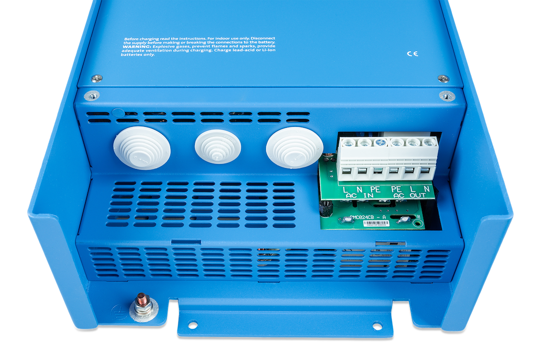 Victron Energy Cmp242200100 Power Inverter/ Battery Charger||||89||viccmp2422001||1922423