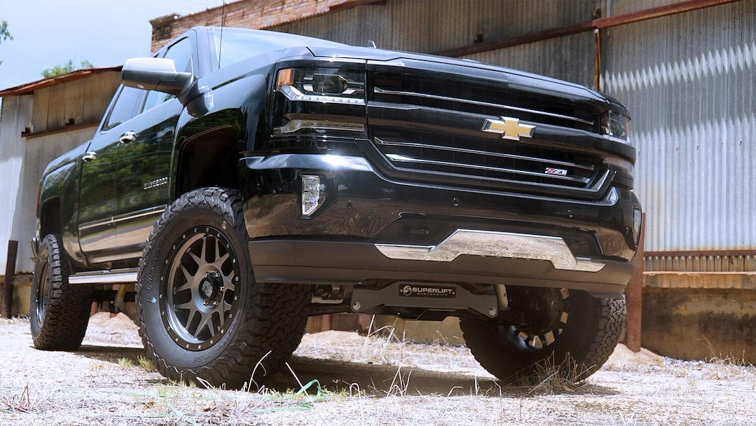 Product of Superlift K162FX Lift Kit Suspension 