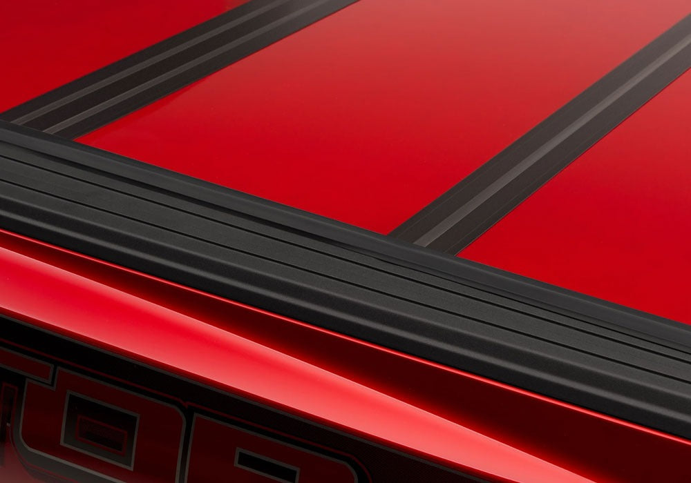 Undercover Ar22032l-Ea Tonneau Cover||undercover-Fusion-2017-Ford-F150-Raptor-Red-Studio-15.Jpg||95||u19ar22032lea||1585457