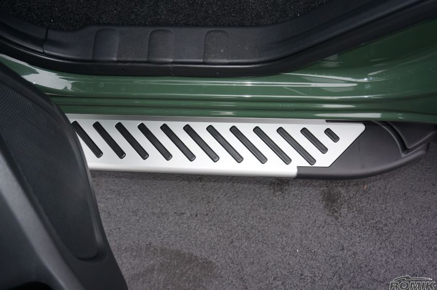 Product of Romik USA 61823418 RAL-T Series Running Board 