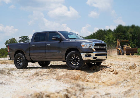 Product of Superlift 4610FX Lift Kit Suspension 