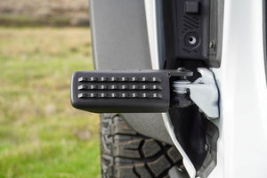 Dv8 Offroad Stbr-01 Foot Peg||2021-2023-Ford-Bronco-Foot-Pegs-Installed-02.Jpg||92||dv8stbr01||1629349