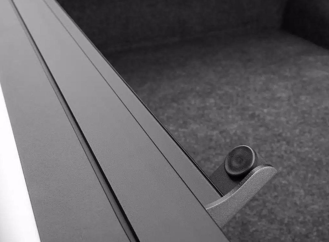 Bak Industries 80230 Tonneau Cover||bak80230_9.Jpg||94||b6580230||1768329