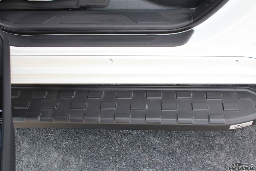 Product of Romik USA 51728419 REC Series Running Board 