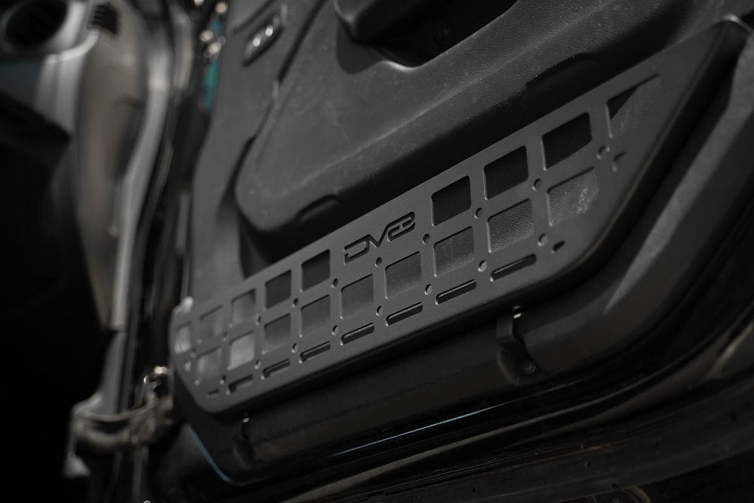Dv8 Offroad Mpjl-07 Molle Cargo Panel||wrangler-Jl-_-Gladiator-Jt-Slim-Front-Door-Molle-Pockets-Installed-9.Jpg||95||dv8mpjl07||1628342