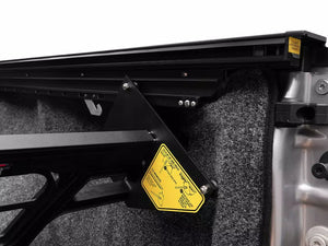 Roll-N-Lock Cm401 Bed Cargo Divider||cm401_7.Jpg||92||r75cm401||1728958