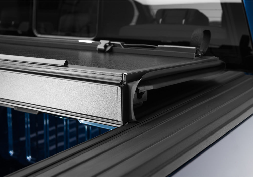 Extang 85475 Tonneau Cover||ex_Xceed_19f150_Hingedetail2.Jpg||95||e1885475||1156701