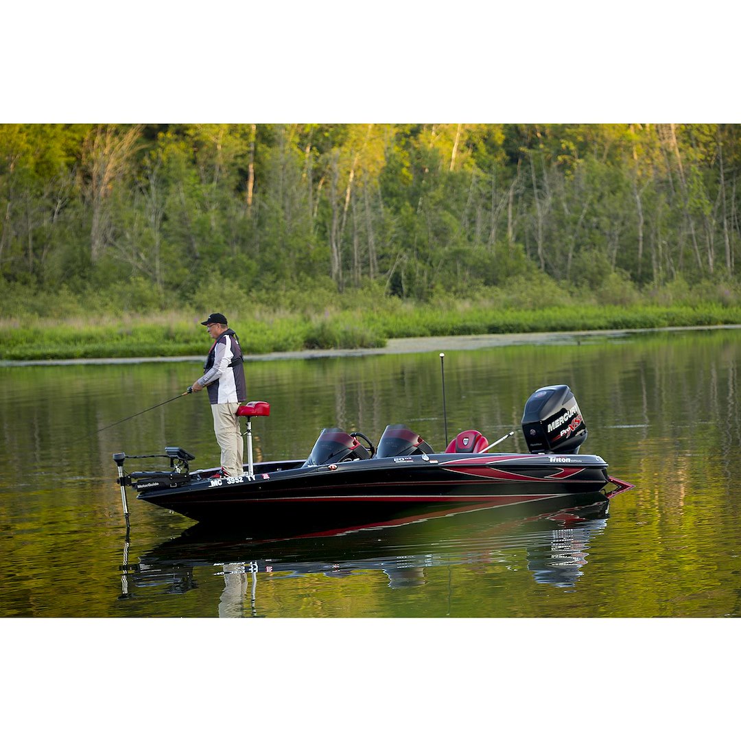 Product of Attwood Marine 5530-24bp7 Navigation Light