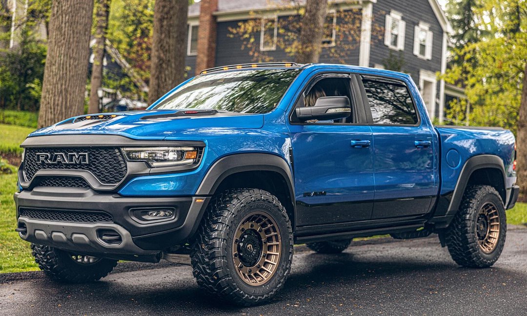 Auto Ventshade (Avs) 194818 Rainguard||avs_In_Channel_Vent_Visor_Lifestyle_22_Ram_Trx_1500_Blue_194818_01.Jpg||95||v15194818||1762618