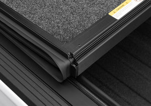 Undercover Ux32010 Tonneau Cover||uc_Ultraflex_Jeep-Gladiator_Details_04hinge.Jpg||87||u19ux32010||897408