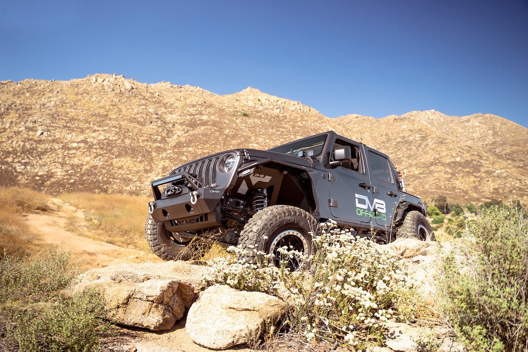 Dv8 Offroad Fbjl-06 Bumper||2007-2023-Jeep-Wrangler-Gladiator-Fs-25-Stubby-Front-Bumper_Installed_9.Jpg||95||dv8fbjl06||1627197