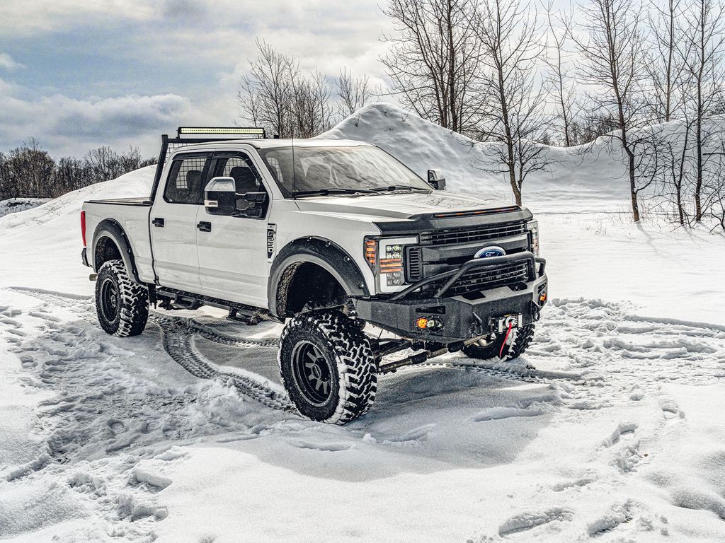 Husky Liner 2820167 Bug Shield||2820167_1.Jpeg||86||h212820167||1691401