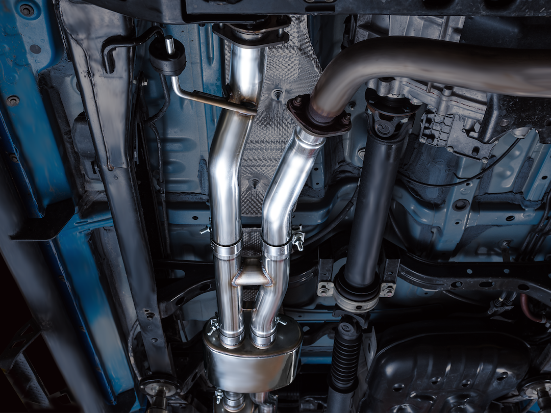 Product of AWE Tuning 3015-32826 0FG Cat-Back System Dual Exhaust System Kit 