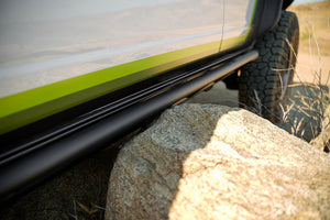 Dv8 Offroad Srbr-07 Rocker Panel Guard||2021-2024-Ford-Bronco-4-Door-Rock-Sliders-Installed-1.Jpg||91||dv8srbr07||1629209