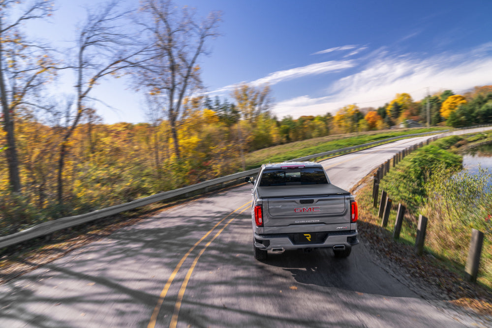 Extang 90706 Tonneau Cover||trifectaalx_20sierra1500silver_Rear_Driving3_Rt.Jpg||95||e1890706||1588989