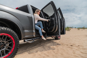 N-Fab F1596cc-6-Tx Nerf Bar - Truck Wheel To Wheel||nfbnfab-Nerf-Step-Texture-2019-Ford-F150-Gray-Lifestyle-02.Jpg||87||n21f1596cc6tx||1548182