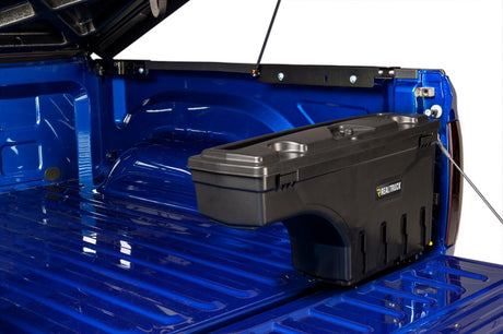 Undercover Sc200p Tool Box||uc_Swingcase_Bluetruck05_Rt.Jpg||87||u19sc200p||1529794