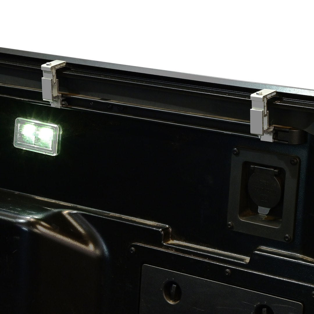 Westin Automotive 19-12785 Tonneau Cover||19-12785_P03_6.Jpg||94||w161912785||1792089