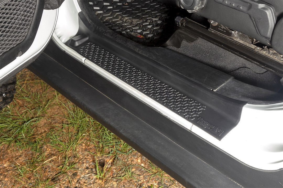 Rugged Ridge 11216.32 Door Sill Protector||11216_32_Installed1.Jpg||86||o311121632||1570694