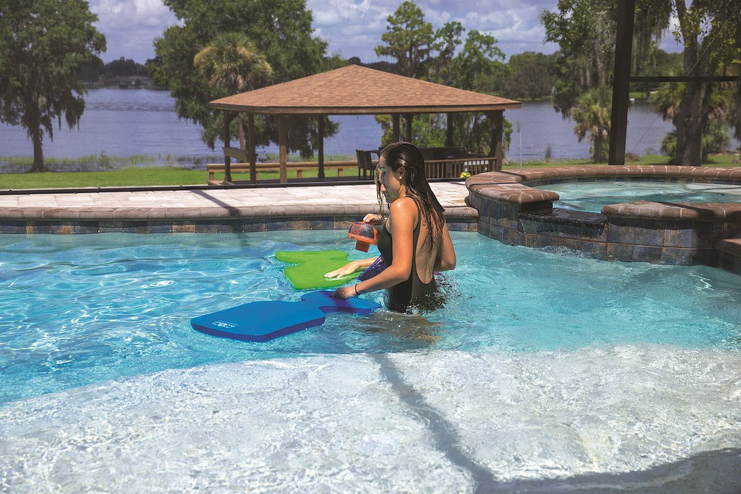 World Of Watersports 20-2070 Point Of Purchase Display||firstclasssaddle9.Jpg||87||wow202070||1334974