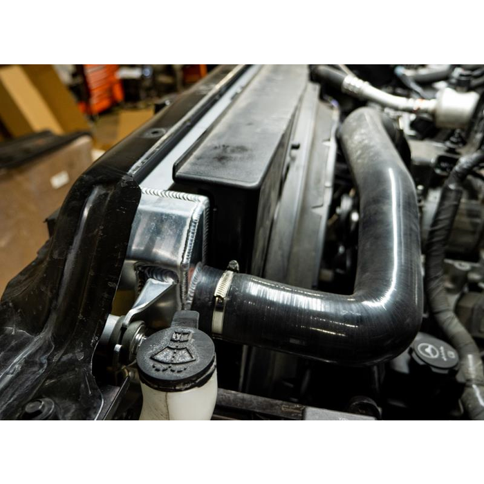 Mishimoto Mmrad-Dmax-17 Radiator||mmrad-Dmax-17_15.Png||95||m1nmraddmax17||1738286