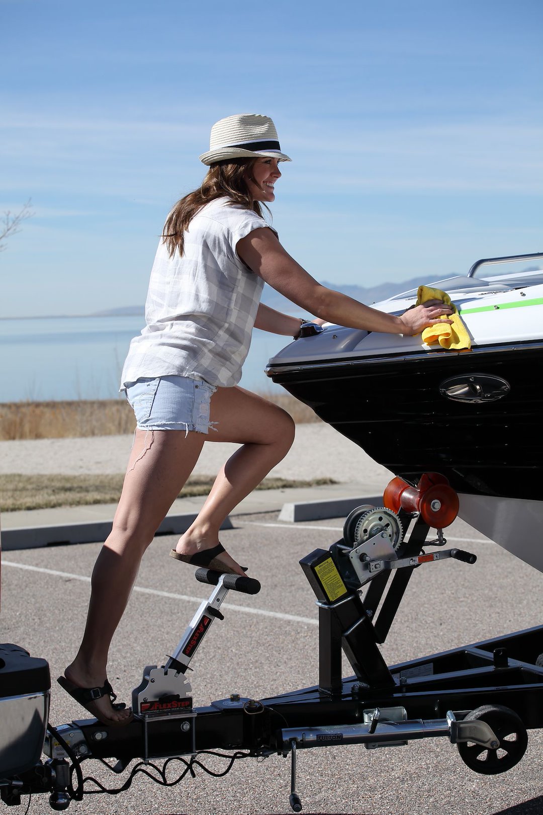 Megaware Keelguard 80011 Trailer Boat Fender Step||80011_5.Jpeg||90||kee80011||1239034