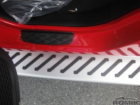 Product of Romik USA 61316418 RAL-T Series Running Board 