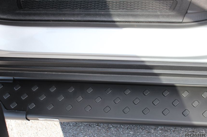 Product of Romik USA 61318419 RAL Series Running Board 