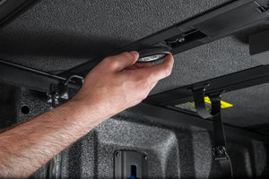 Extang 88961 Tonneau Cover||ex_Solid_Fold_Alx_22-F150_Detail_Latch_03.Jpg||95||e1888961||1587169