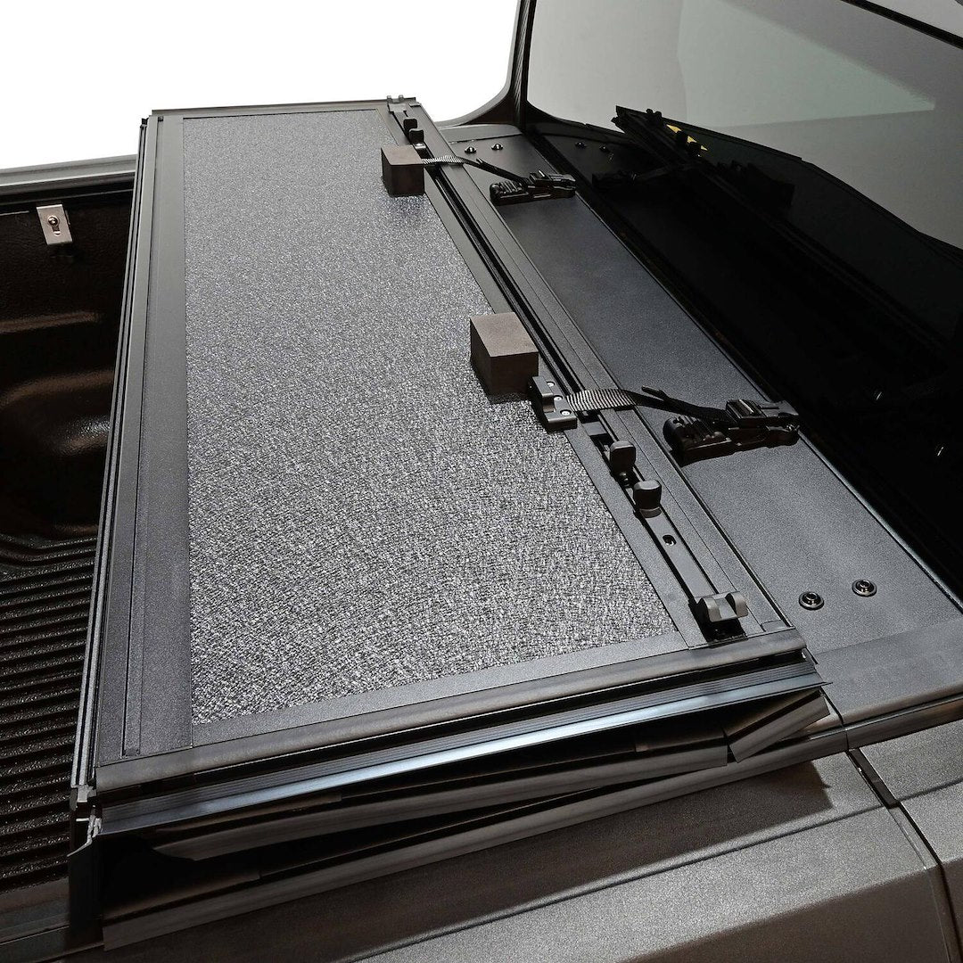 Westin Automotive 19-44795 Tonneau Cover||19-44795_P03_10.Jpg||95||w161944795||1792344