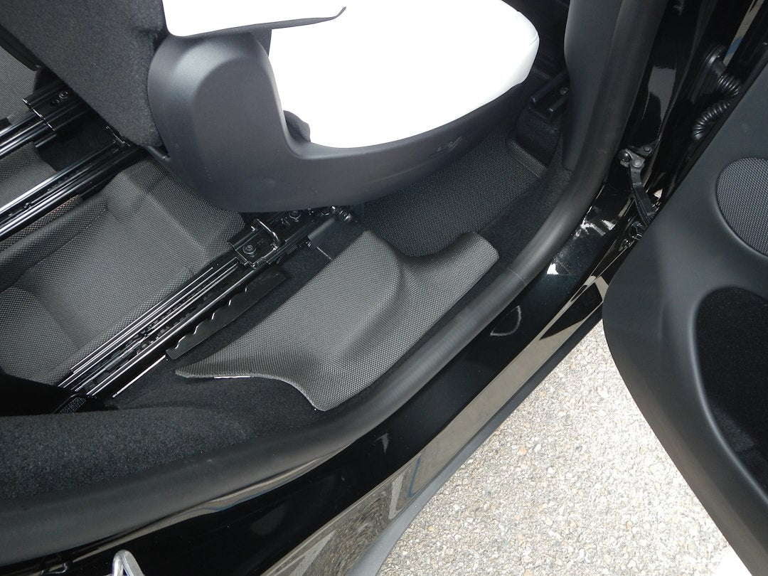 3d Mats L1tl036d1509 Floor Liner||sidestep-Folded.Jpg||87||a3dl1tl036d15||2367902