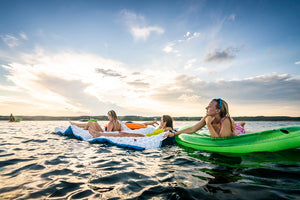 Airhead Ahpf-067 Float Tube||airhead_Lifestyle_Austin_21_ Pool Lake River -23.Jpg||95||a4mahpf067||1085966