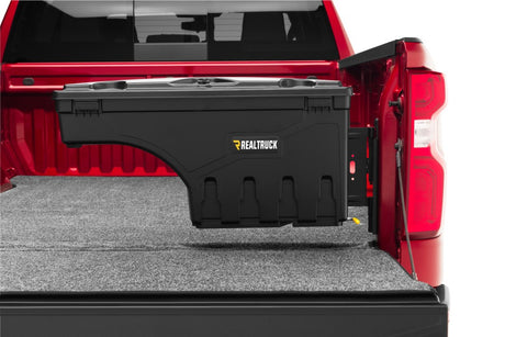 Undercover Sc402p Tool Box||uc_Swingcase_Chevy-Red_18_Rt.Jpg||85||u19sc402p||1611410