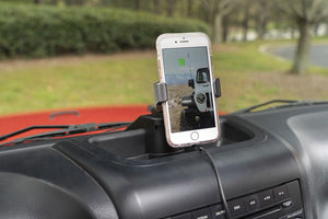 Rugged Ridge 13551.34 Wireless Cellular Phone Charger||13551_34_Installed1.Jpg||89||o311355134||1569053