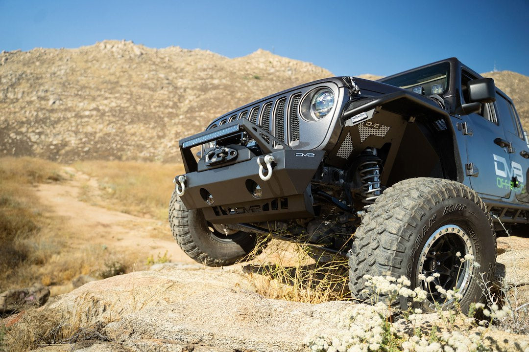 Dv8 Offroad Spjl-02 Skid Plate||2018-2023-Jeep-Jl_Jt-Sway-Bar-Disconnect-Skid-Plate_Installed-10.Jpg||95||dv8spjl02||1628983