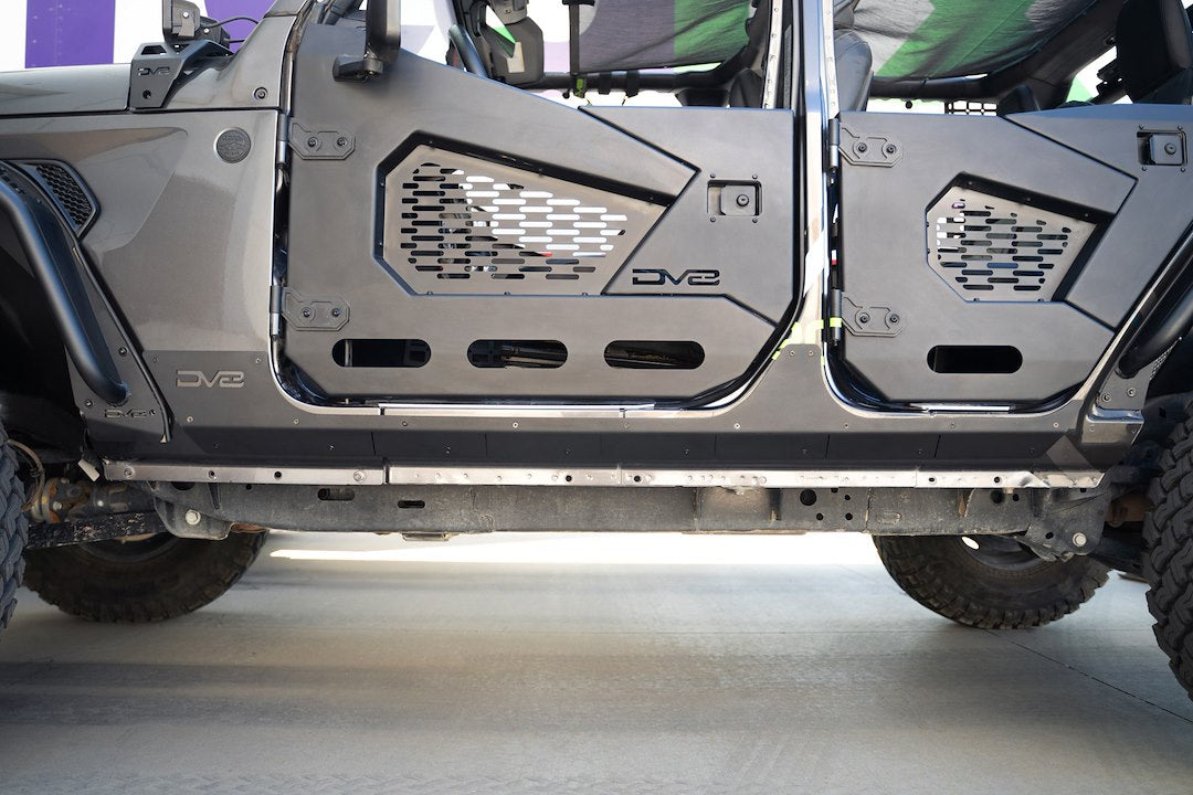 Dv8 Offroad Srjl-09 Rocker Panel Guard||2018-2023-Jeep-Wrangler-Jl-4-Door-Rock-Skins_Installed-01.Jpg||92||dv8srjl09||1629305