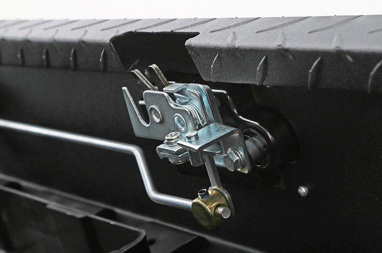 Dee Zee Dz10170ltb Tool Box||dz10170ltb_3.Jpg||88||d37dz10170ltb||1770450