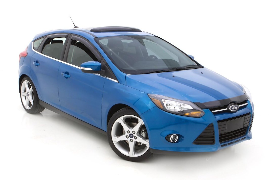 Auto Ventshade (Avs) 77003 Sunroof Wind Deflector||77003_2_On_Vehicle_Hr.Jpg||87||v1577003||1375942