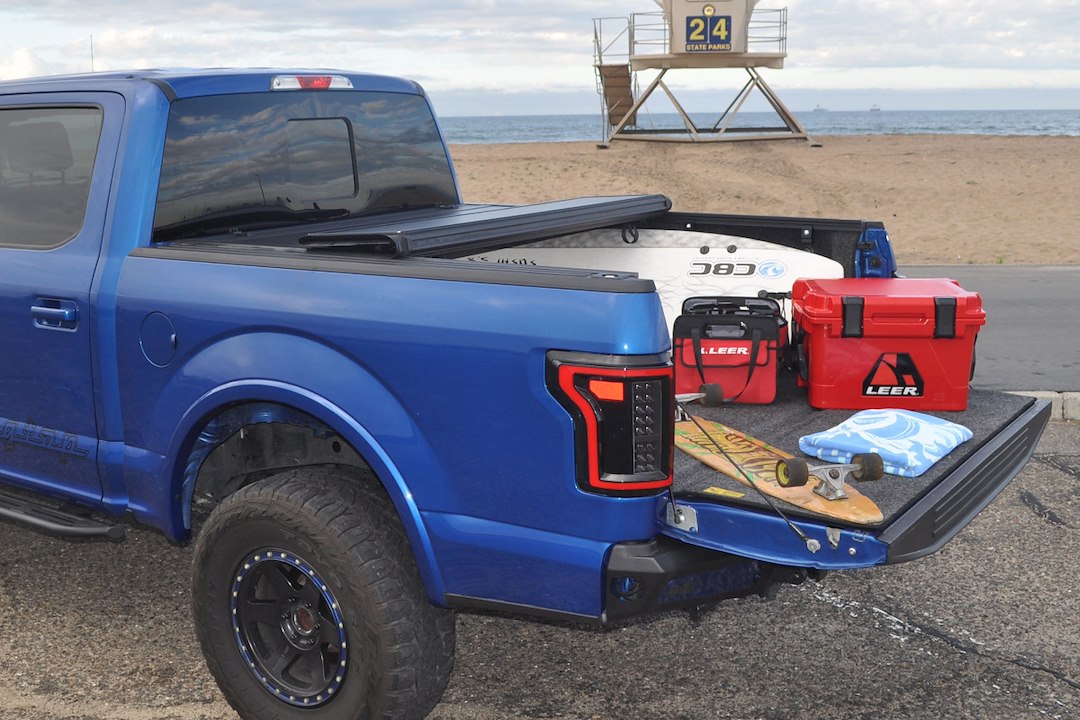 Product of Leer HF650M 650345 Tonneau Cover 