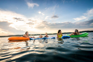 Airhead Ahpf-067 Float Tube||airhead_Lifestyle_Austin_21_ Pool Lake River -24.Jpg||95||a4mahpf067||1314797
