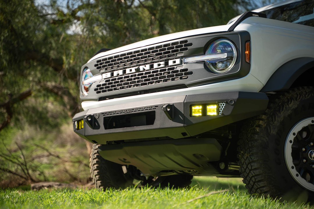 Dv8 Offroad Fbbr-06 Bumper||ford-Bronco-Oe-Plus-Series-Front-Bumper-V2-Acc-Installed-2.Jpg||95||dv8fbbr06||1627053