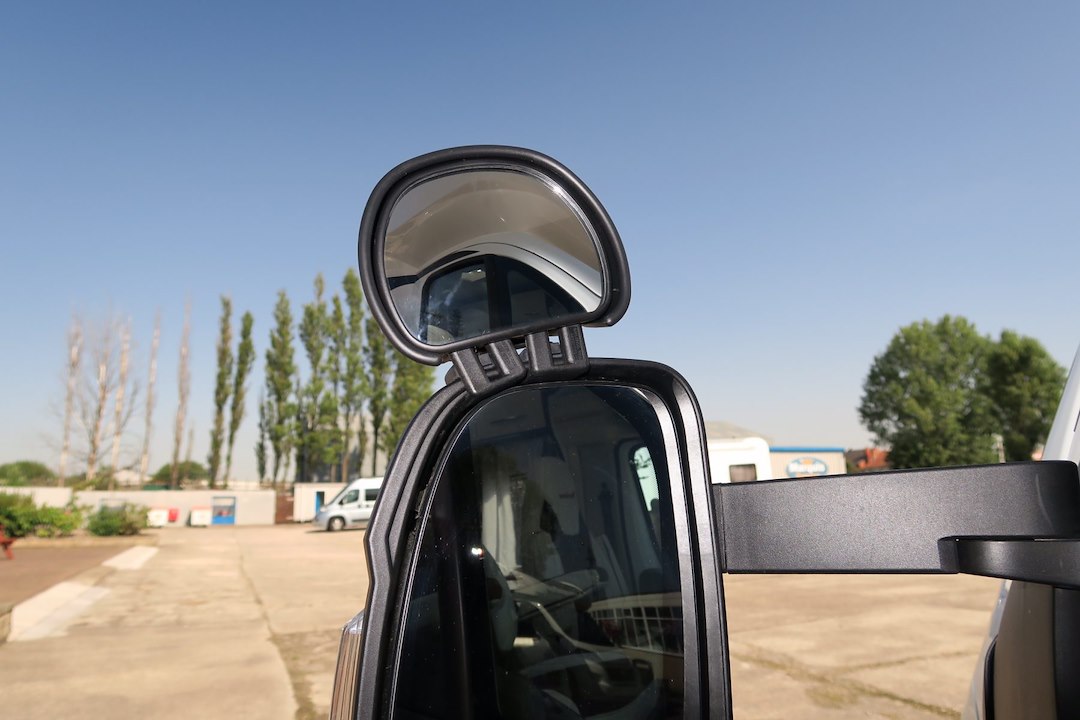 Milenco America Mil-3100 Blind Spot Mirror||3100_1.Jpg||86||milmil3100||1245896