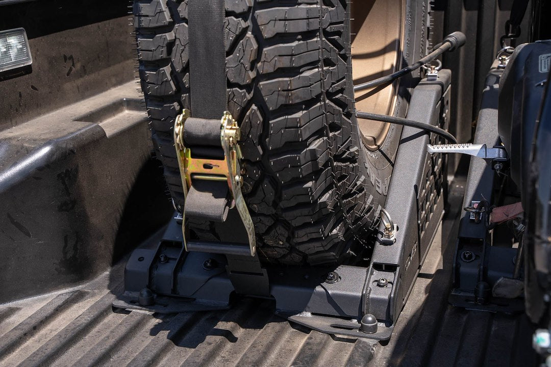 Dv8 Offroad Unbm-01 Spare Tire Carrier||truck-Bed-Universal-Tire-Carrier-_-Accessory-Mount-Installed-7.Jpg||95||dv8unbm01||1629559